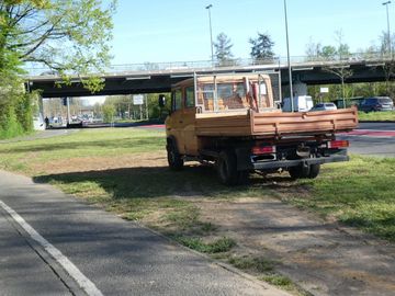 Pflanzaktion im Nieder Kirchweg